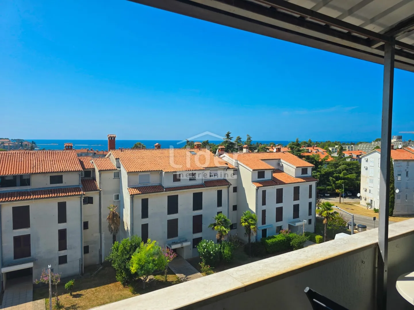 poreč stan sa panoramskim pogledom, 300 metara od mora! - slika 1
