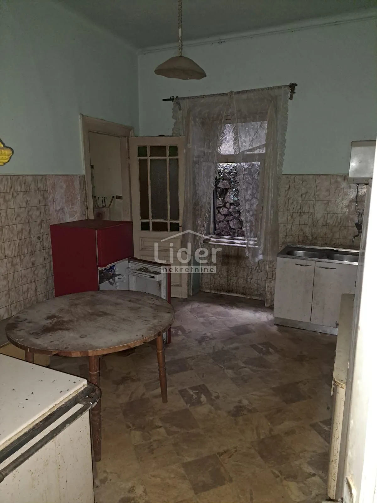 stan bakar, 120m2, 5skl, 1.300 €/m2 - slika 6