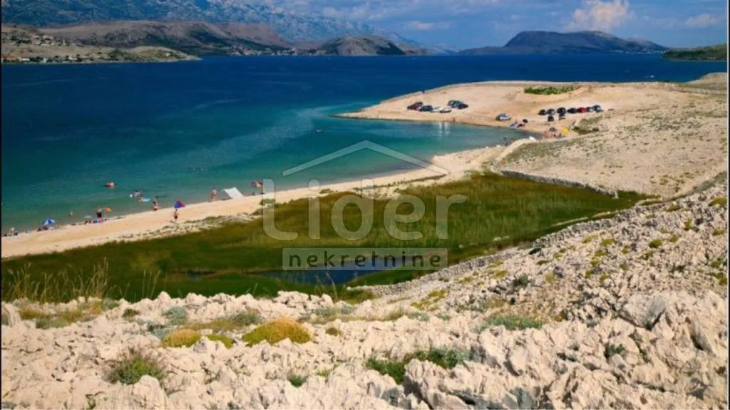 NOVALJA- zemljište u neposrednoj blizini plaže Zrće, 1. RED DO MORA - Kolan