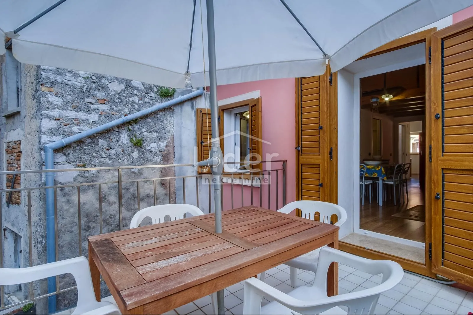 stan s predivnim pogledom na more i luku – veli lošinj - slika 14