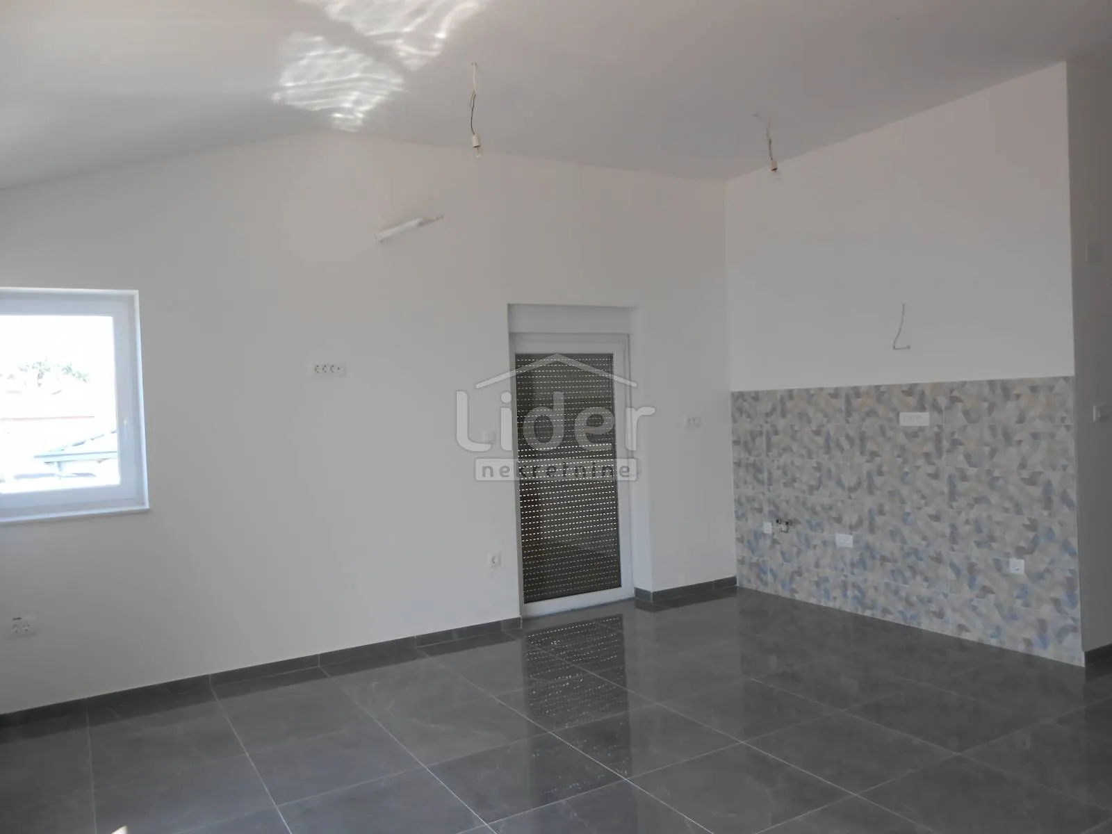 crikvenica novi apartman 350 m od mora - slika 10