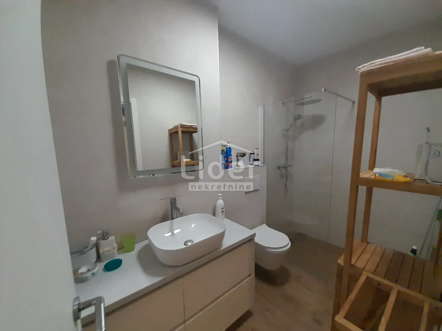 opatija stan 158m2 + 298m2 okućnice+ garaža - slika 20