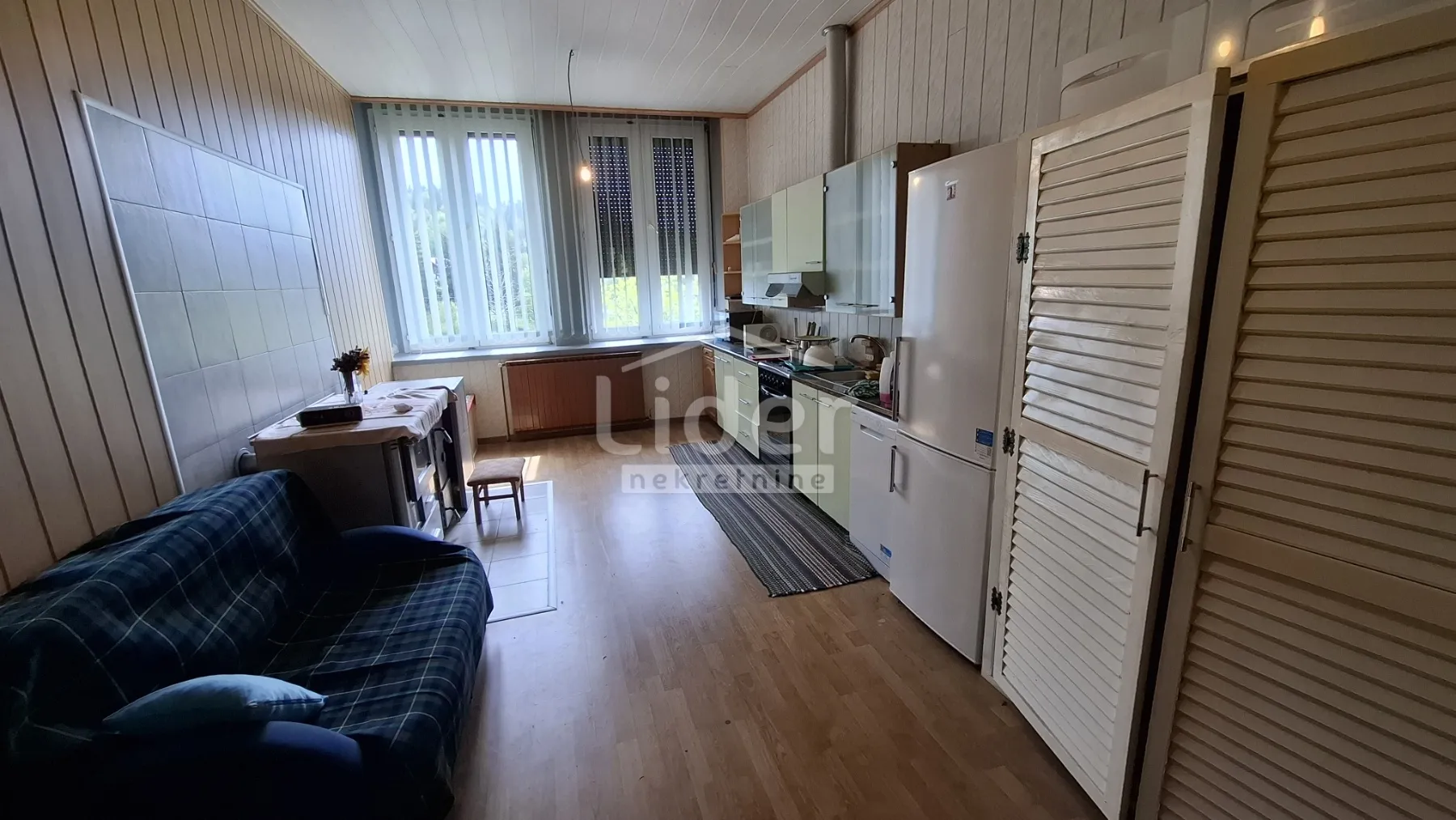mrkopalj-kuća s velikom okućnicom 3000m2 - slika 2