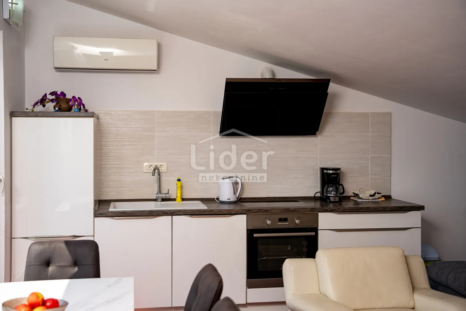rab, barbat, apartman 150 m2 s prekrasnim pogledom - slika 20