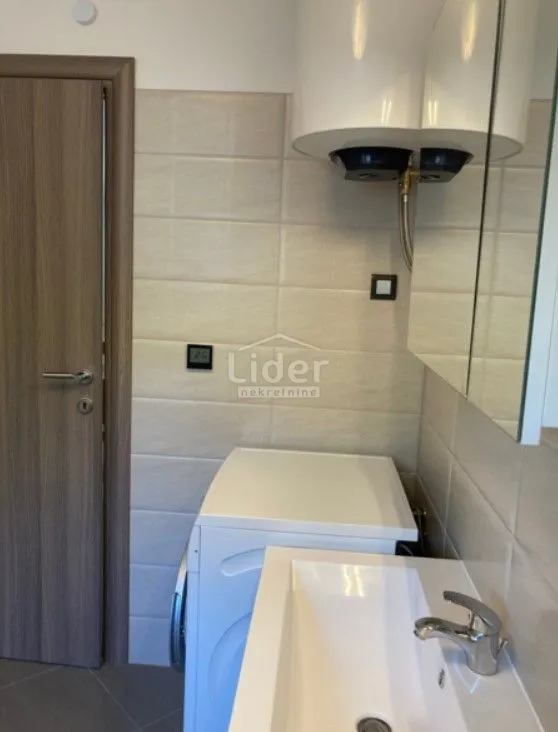 jadranovo prekrasan apartman, 1. red od mora - slika 16