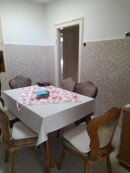stan u najam za 6 osoba - slika 12
