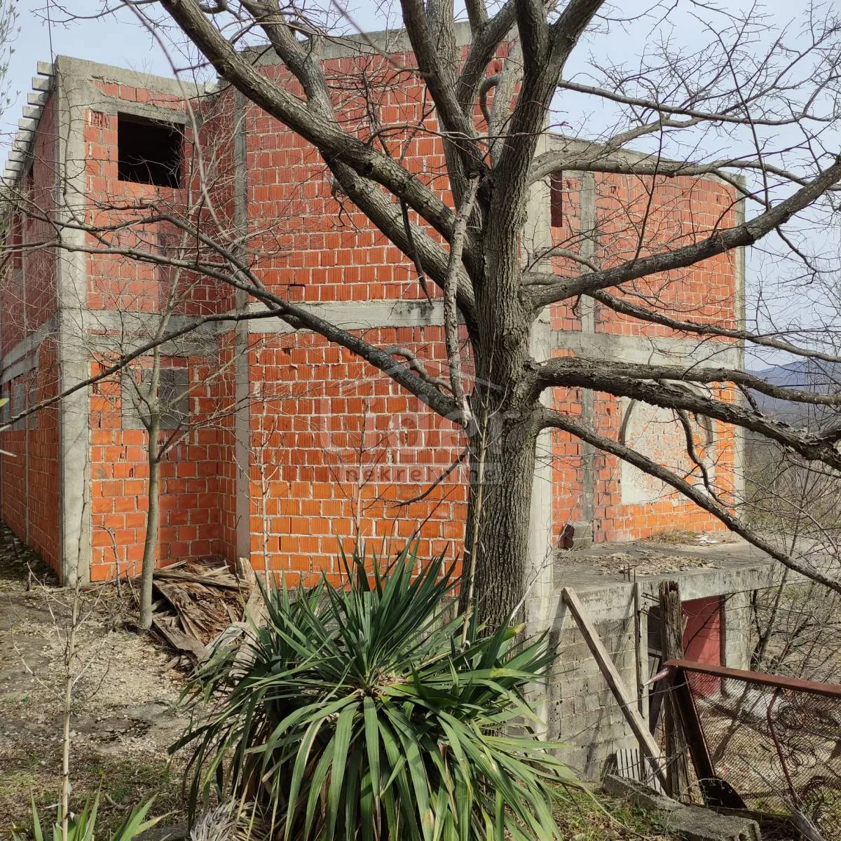 kruševo, roh-bau stambeno poslovna zgrada 300m2 - slika 15