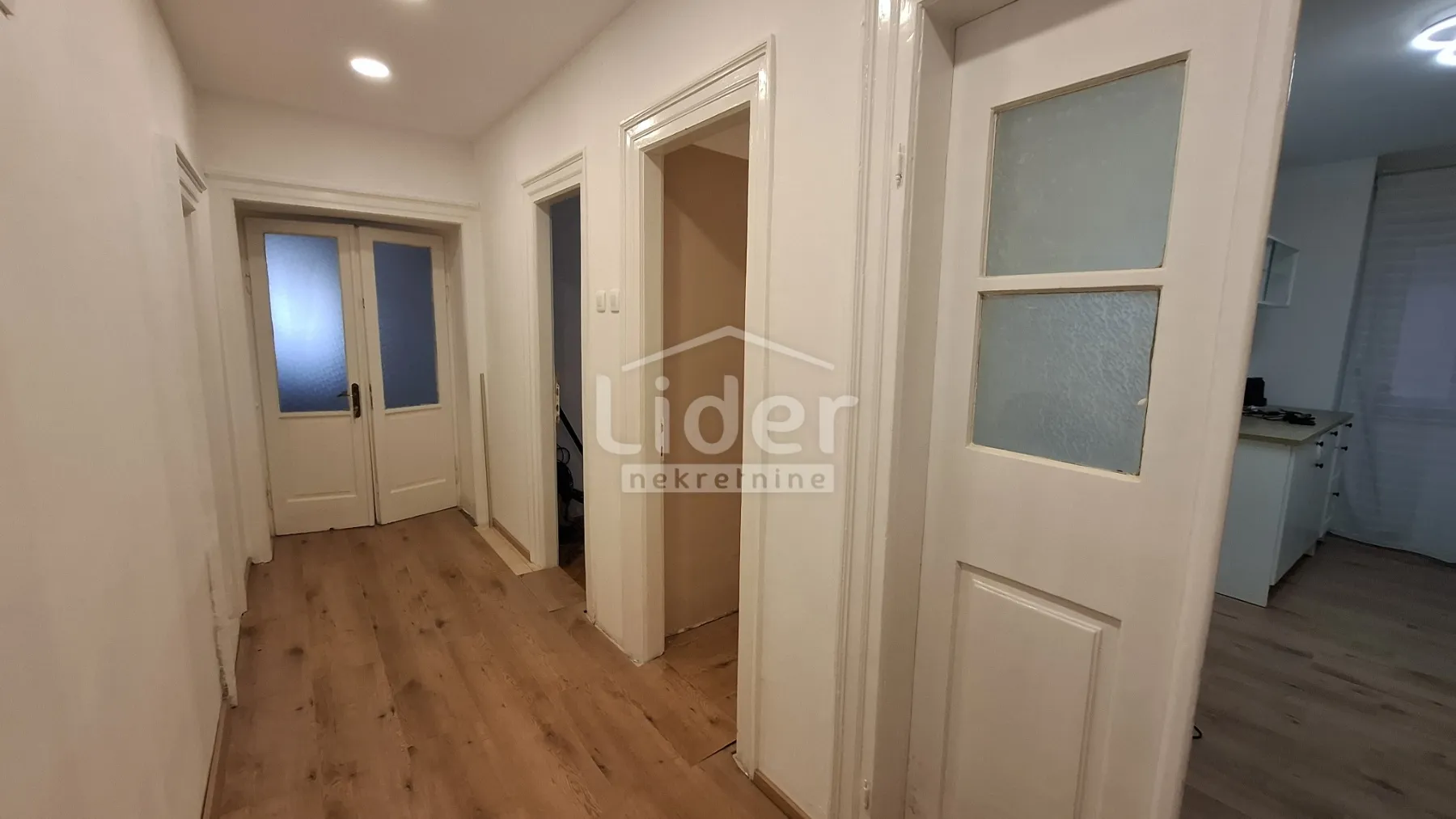 centar - 4skl stan, 93.70m2, prilika - slika 4