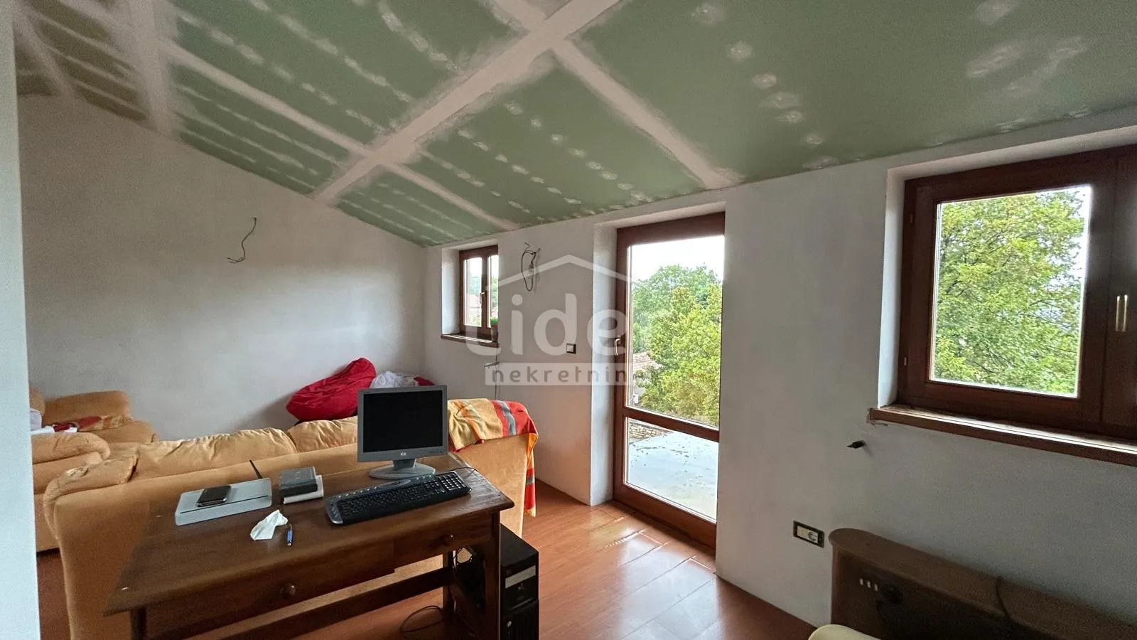 pomer, medulin, novija kuća 250m2 na samo 150m od mora - slika 2
