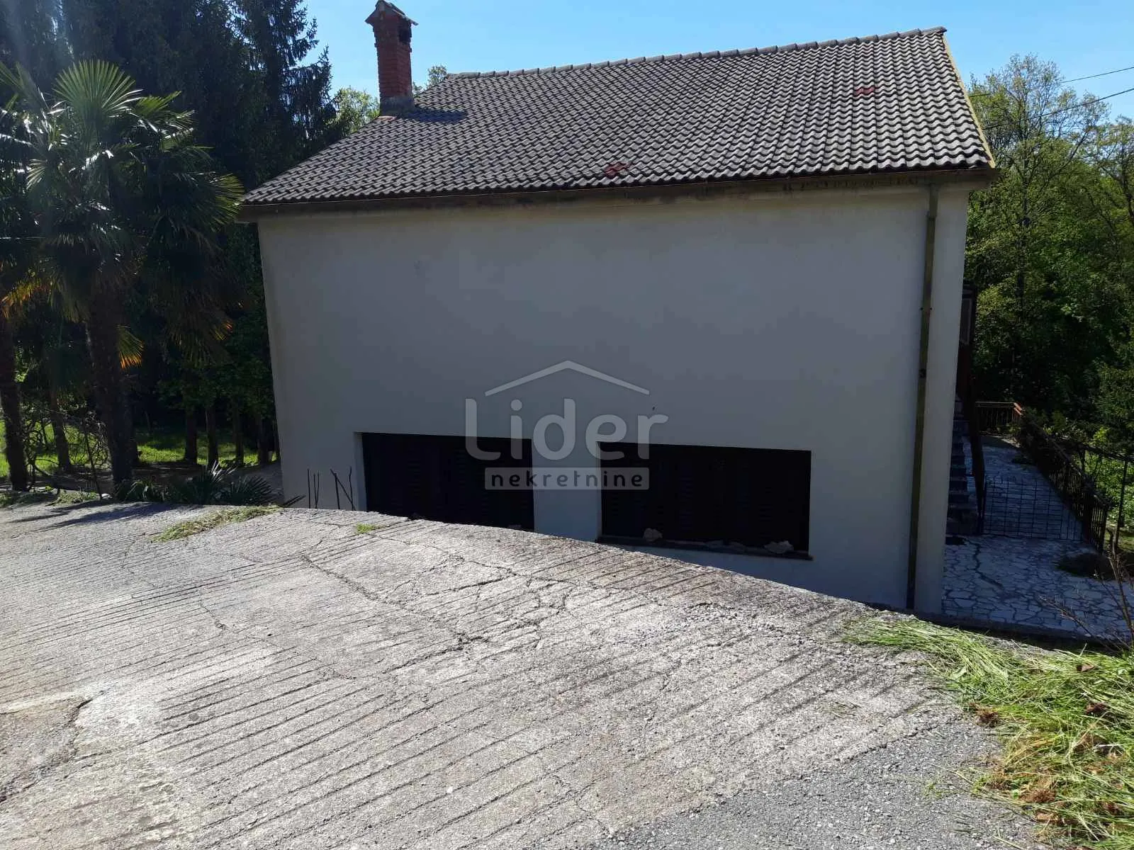 matulji, kuća sa 4 stana, 525 m2, 1300m2 okućnice - slika 11