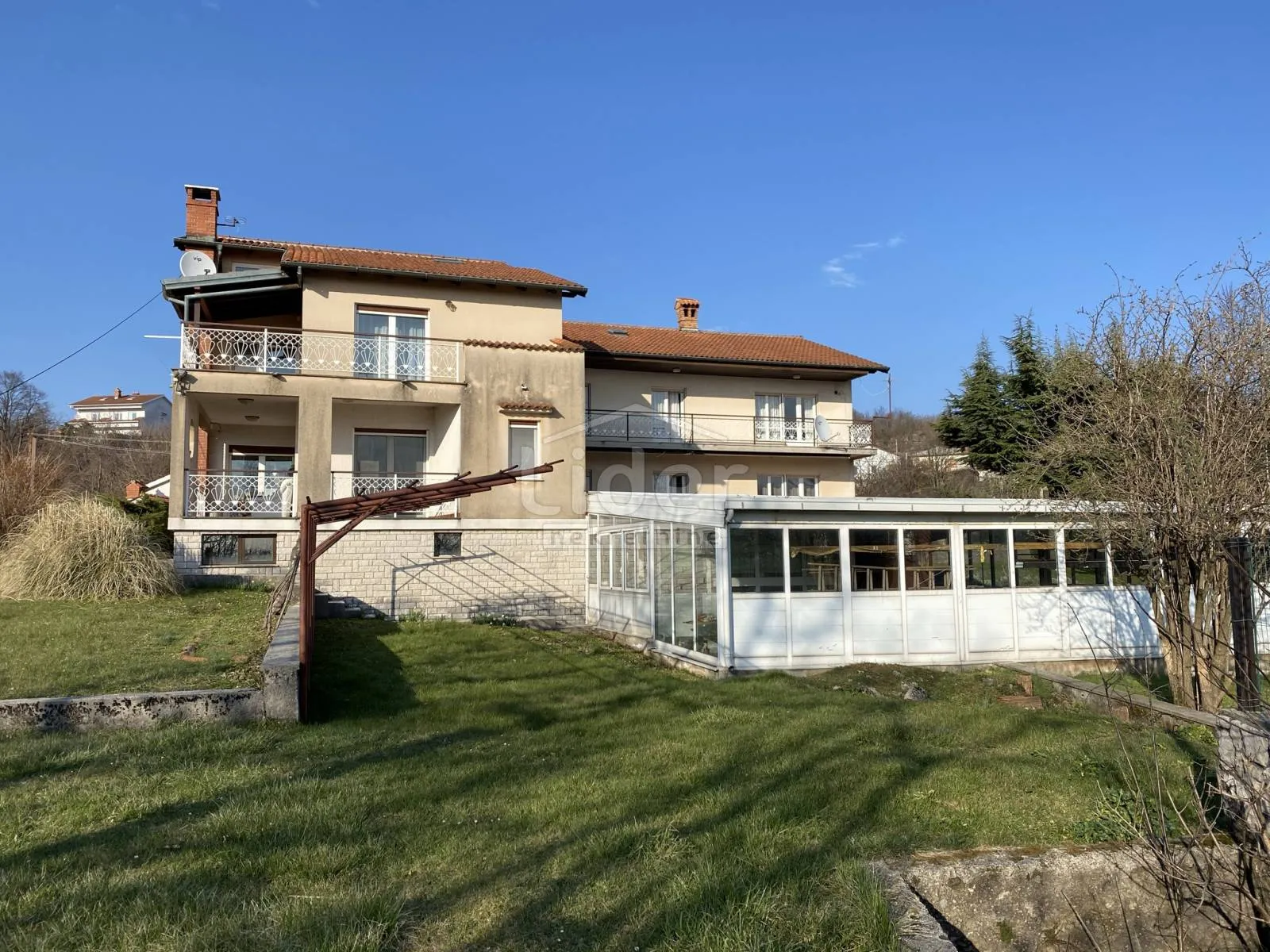 saršoni, poslovno-stambeni objekt sa 5.045m2 okućnice - slika 5
