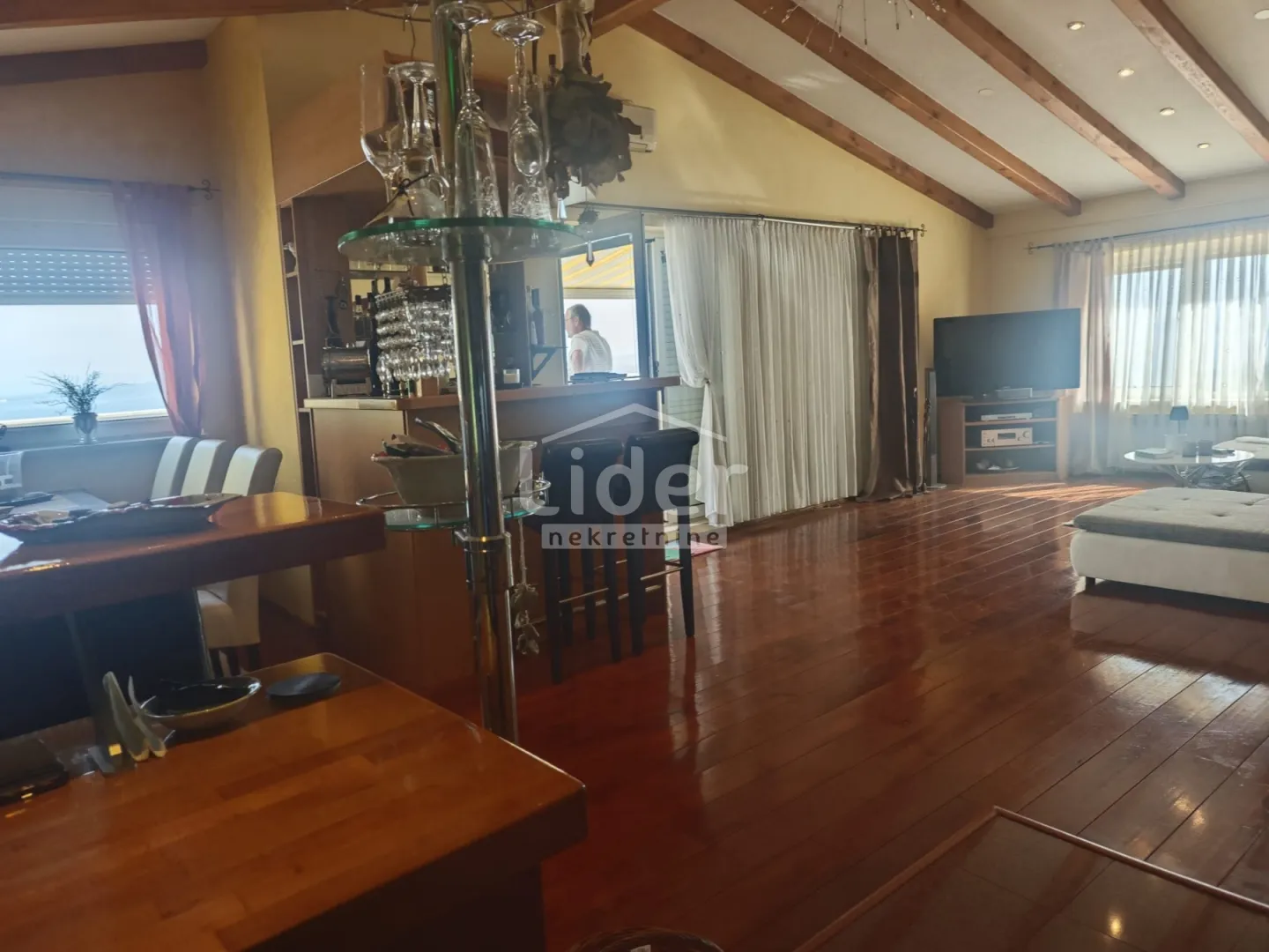 opatija- vila s predivnim pogledom i bazenom - slika 28