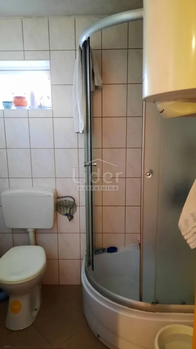 grobnik, kuća sa 3 stana - slika 16