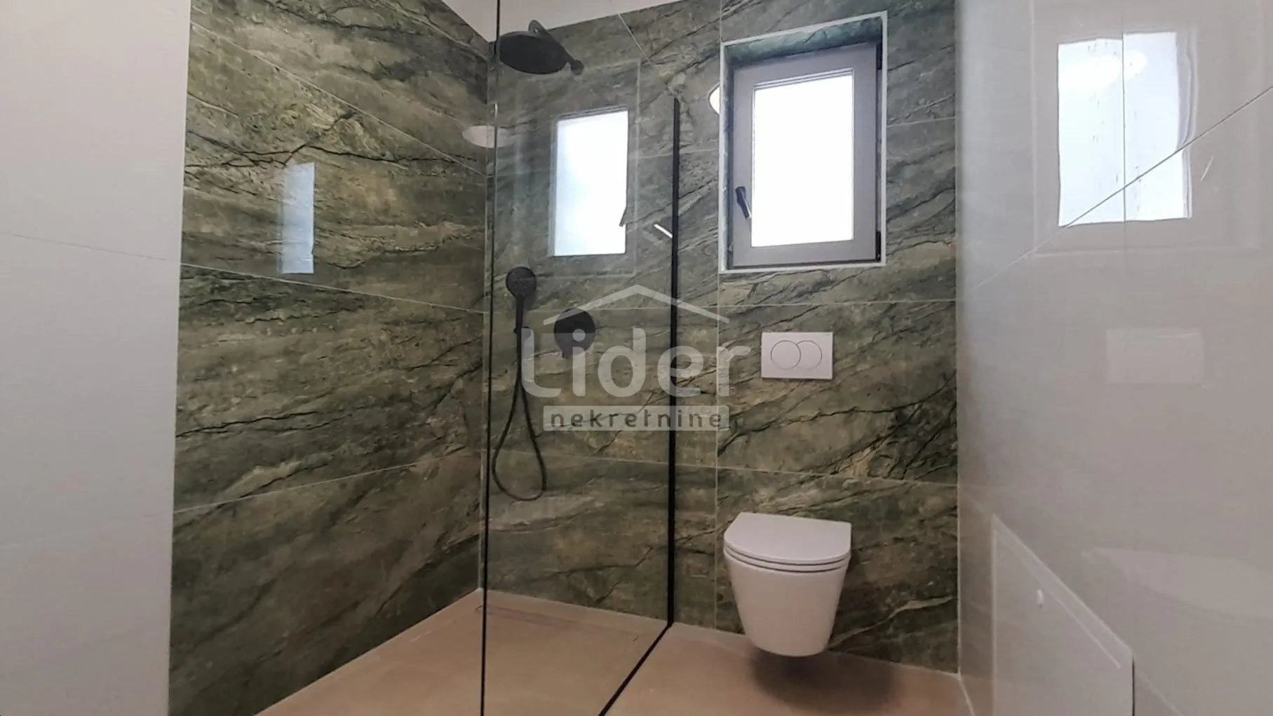 otok krk,malinska-vila s bazenom 140 m2 - slika 9