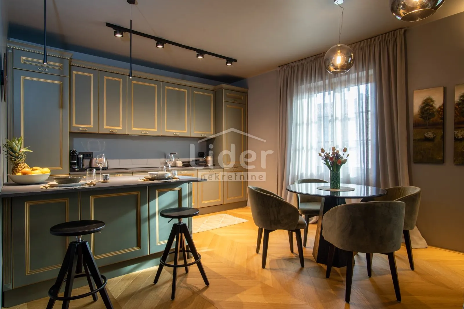 centar-ekskluzivan stan u srcu rijeke - slika 5