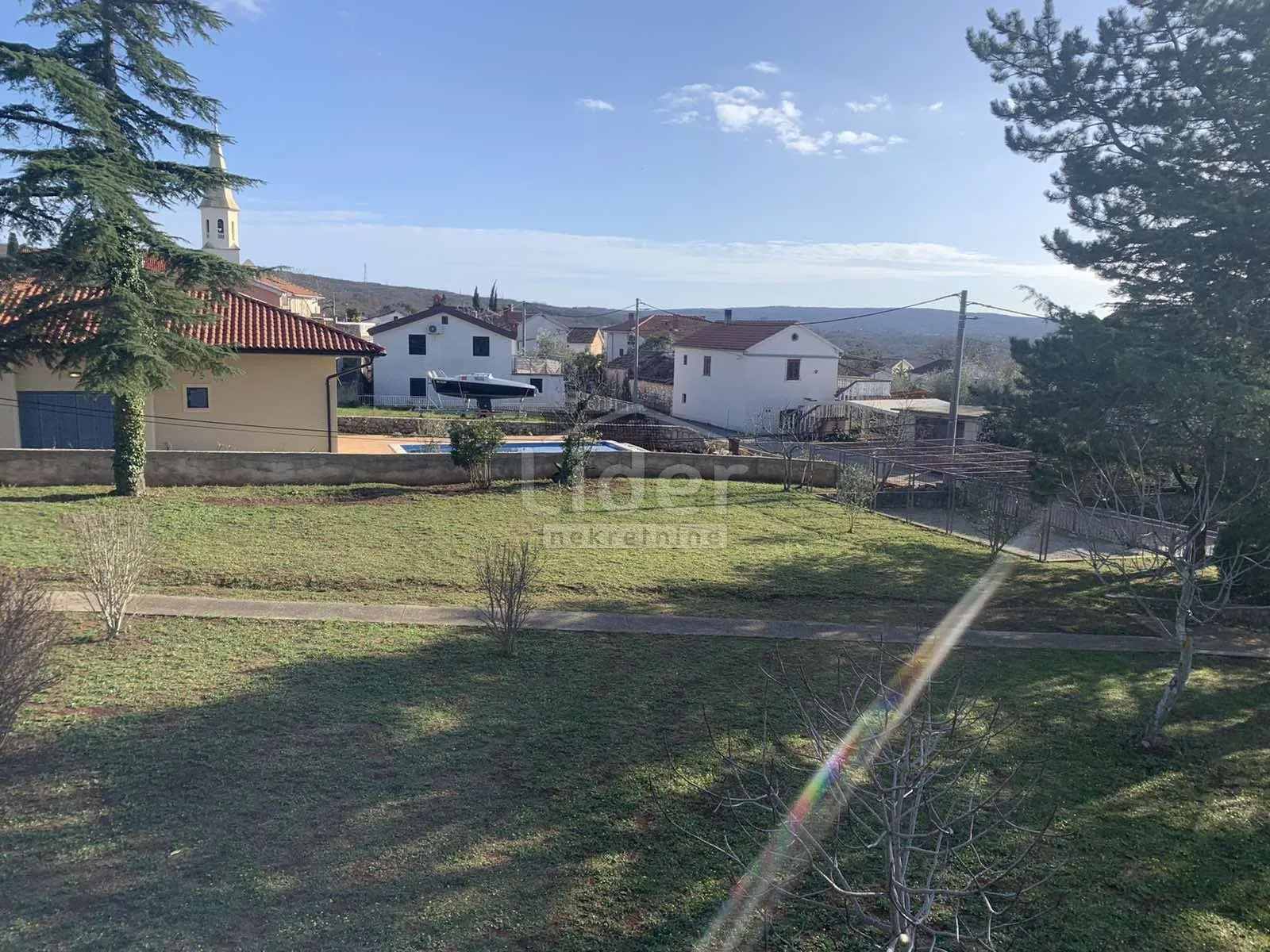 sv. vid, samostojeće dvije kuće na okućnici od 1983m2 - slika 4