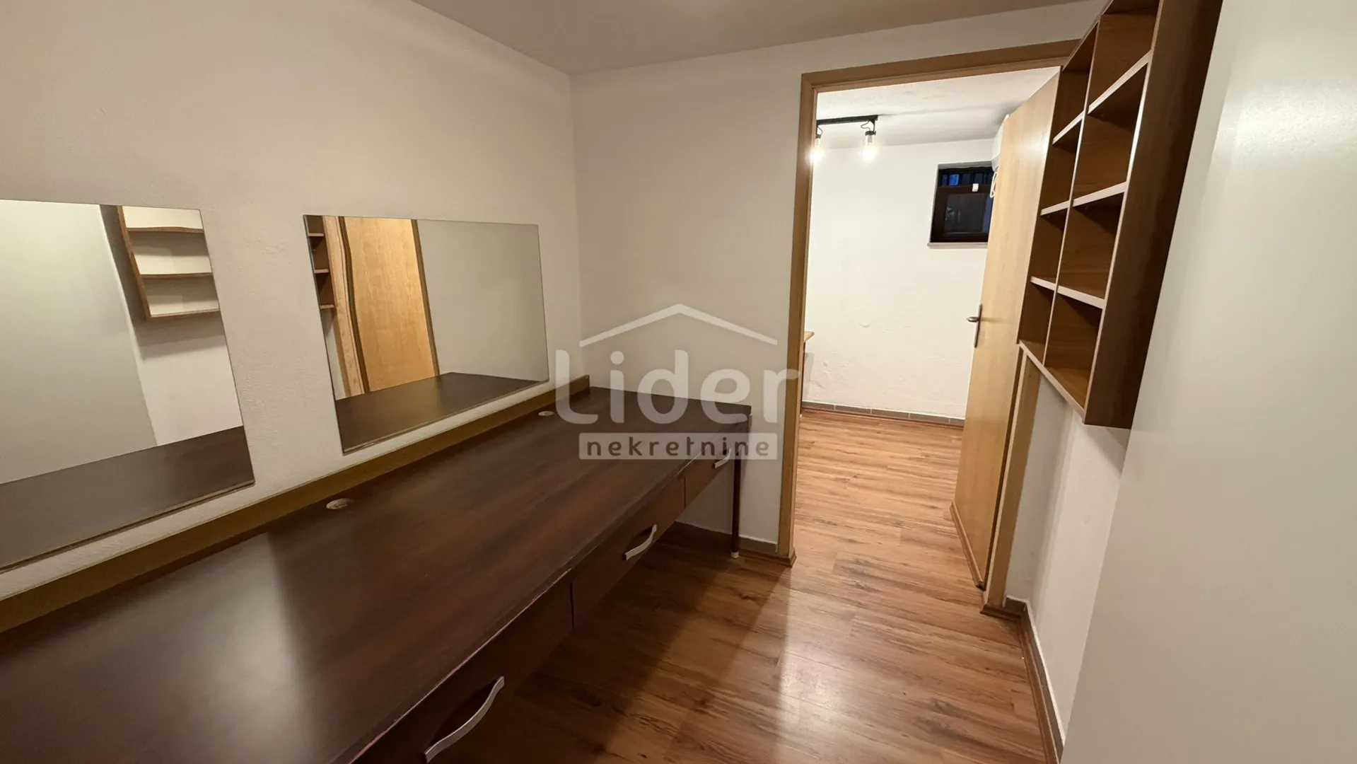 poslovni prostor 40m2 na mirnoj lokaciji iznajmljujemo - slika 6