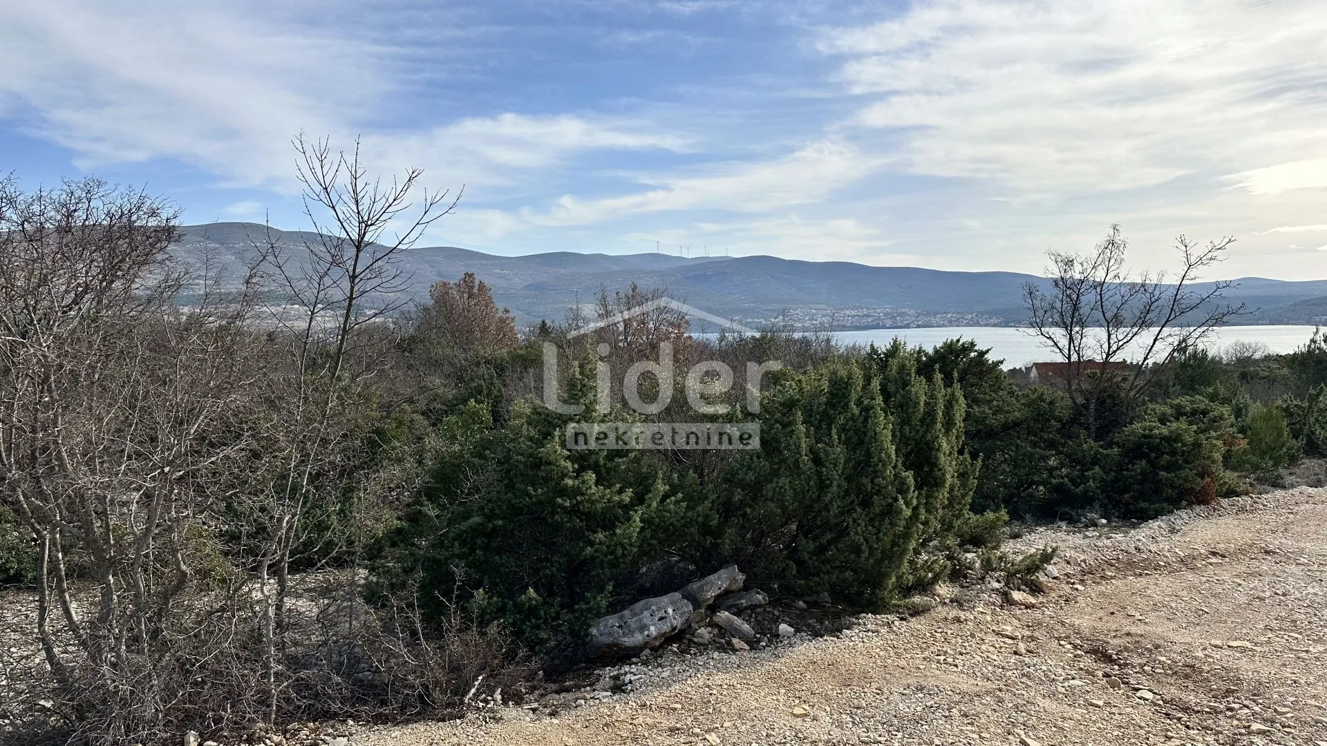 pridraga, građevinsko zemljište 1.465m2 - slika 2