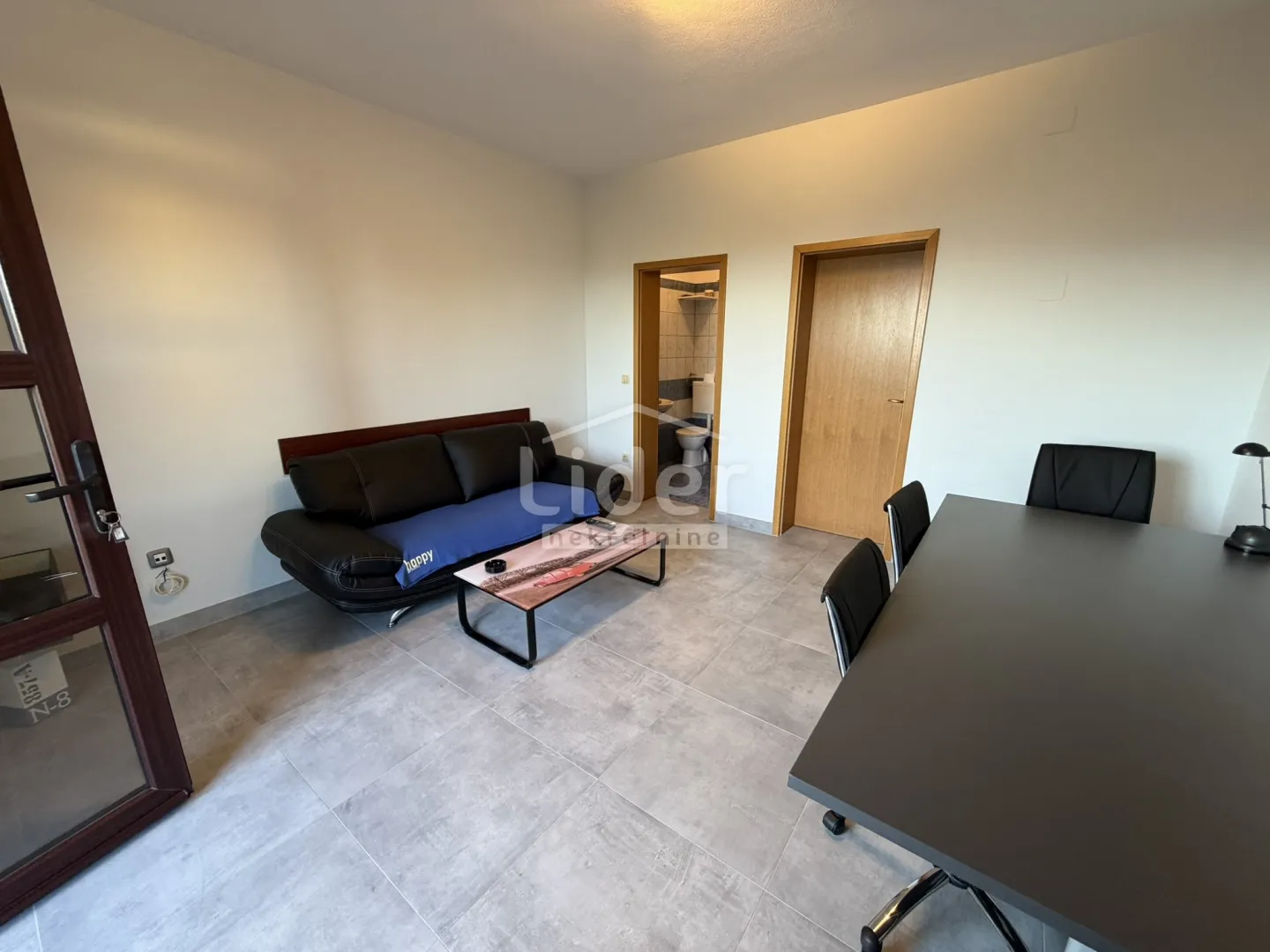 poslovni prostor 30m2 na mirnoj lokaciji iznajmljujemo - slika 2