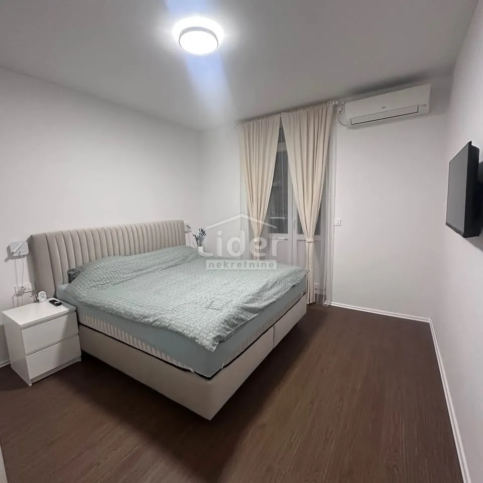 centar, prekrasan stan od 65m2, 2-balkona, 2.kat - slika 13
