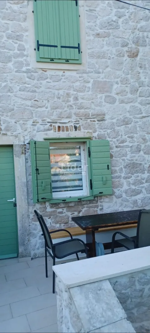 veli iž, kuća 90m2 - slika 2