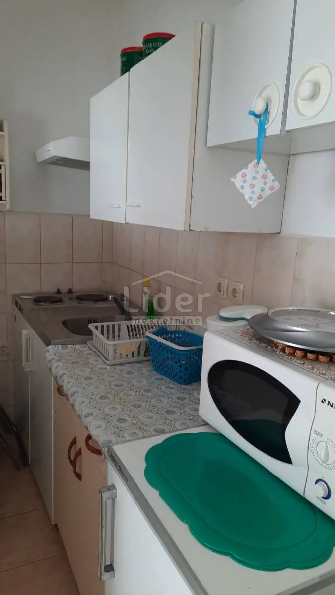 kuća crikvenica, 2 stana, garaža - slika 12