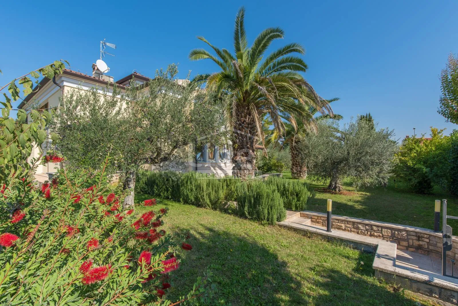 poreč-prekrasna vila na odličnoj lokaciji - slika 11