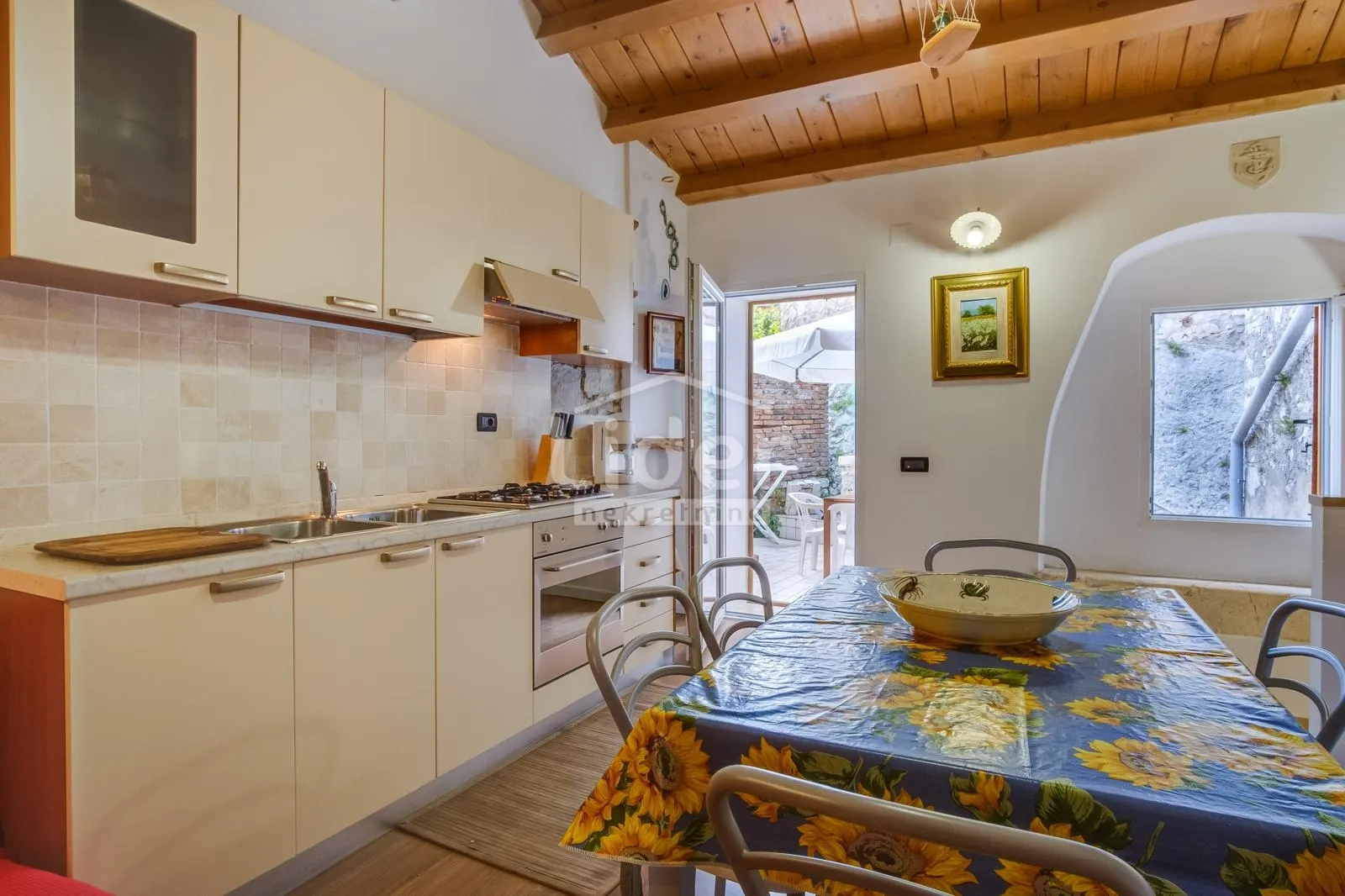 stan s predivnim pogledom na more i luku – veli lošinj - slika 8