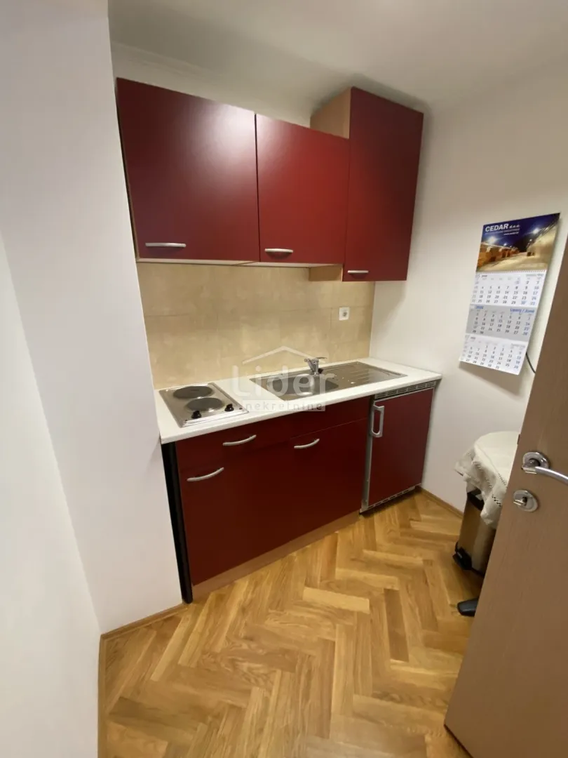 centar - poslovni prostor u samom centru grada - slika 6