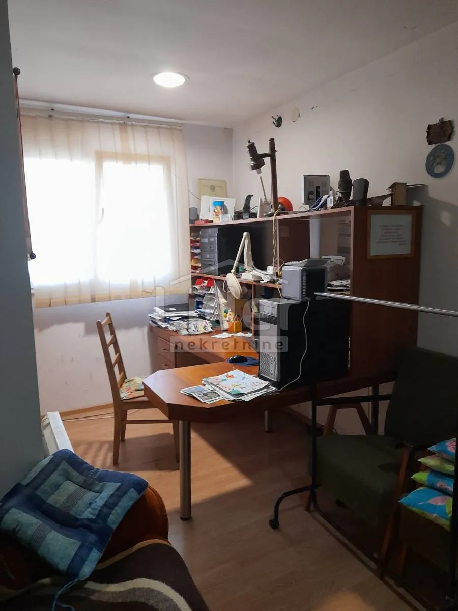 trosoban stan u dramlju, 111.55m2 - slika 16