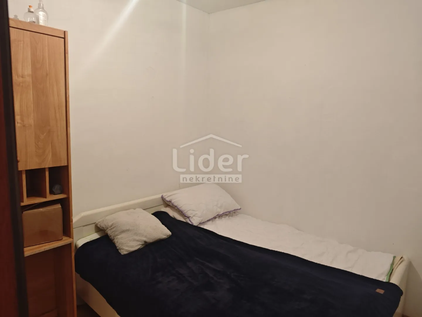 mali lošinj stan prvi red do mora - slika 9