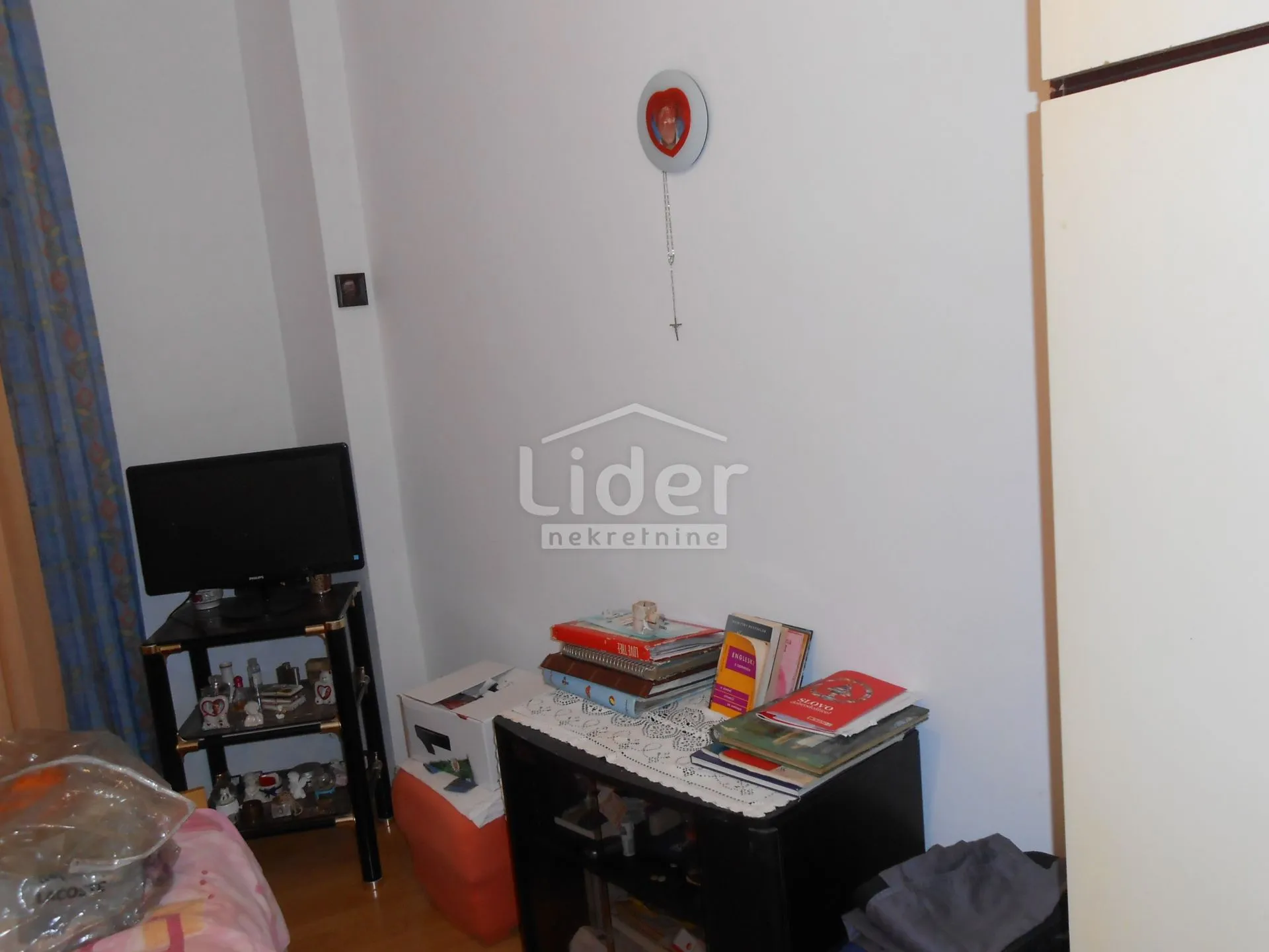 zvoneća kuća s 2 terase i otvorenim pogledom - slika 20