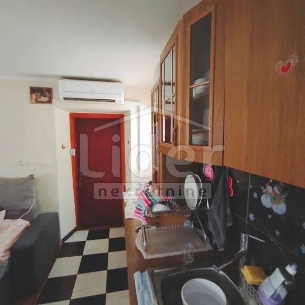 rovinj, apartman u strogom centru, dvoetažni - slika 7