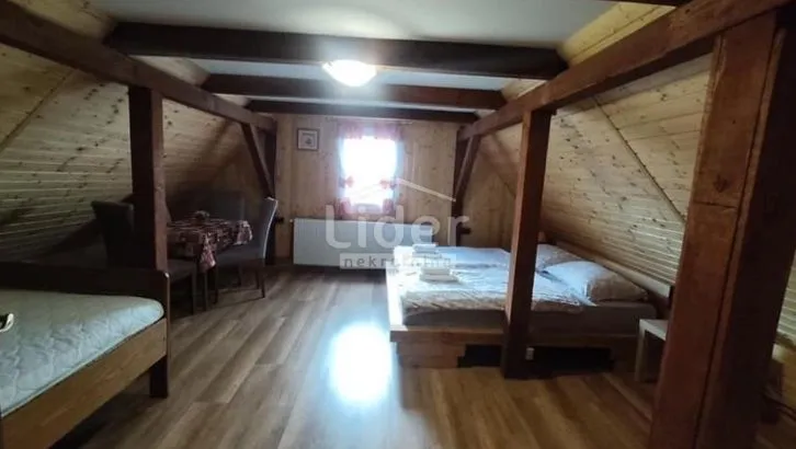 mrkopalj, samostojeća kuća od 170m2 + 945m2 okućnice - slika 8