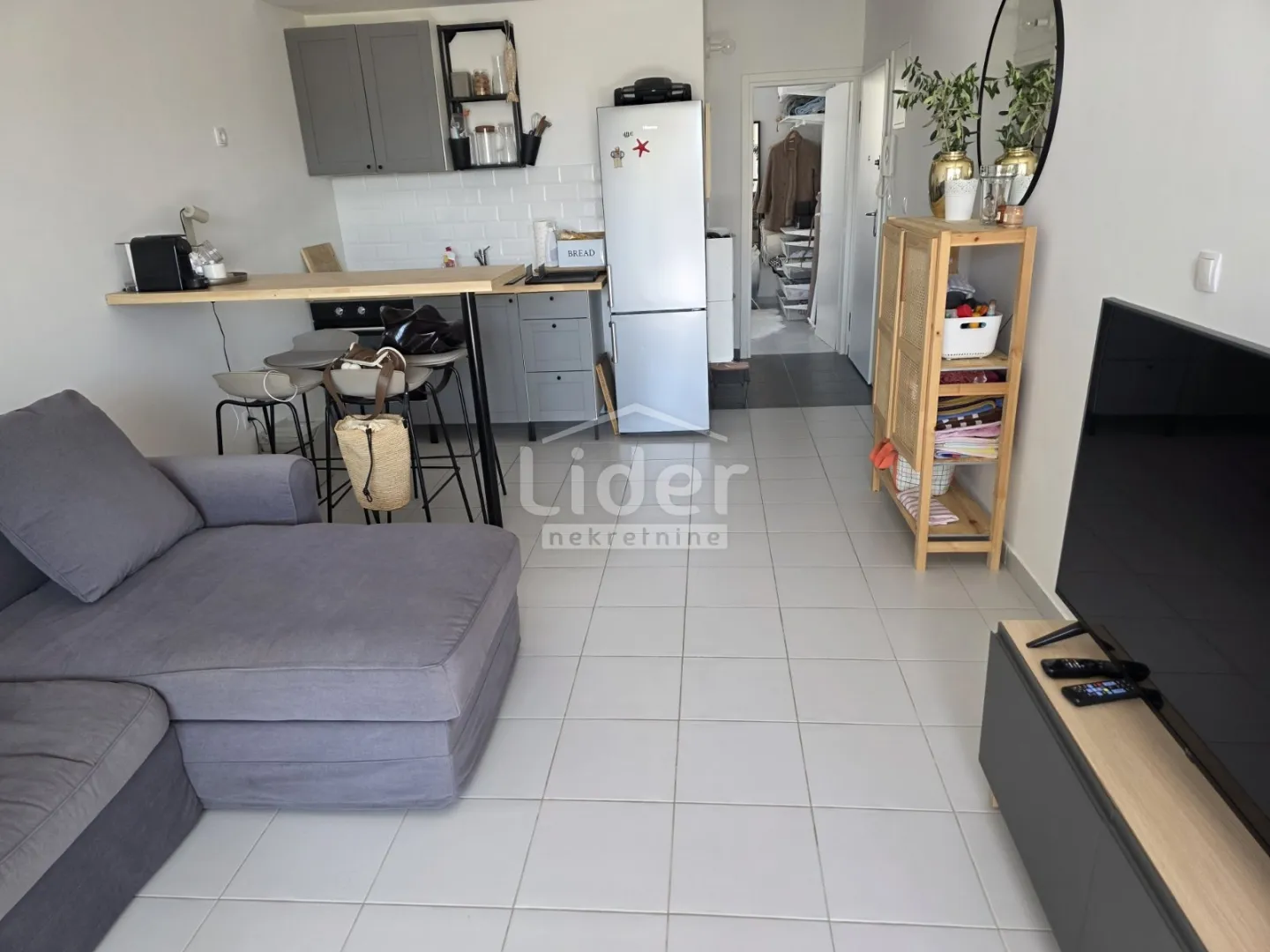 Novalja-Moderno Uređen I Namješten Apartman S Vrtom I Parkirnim Mjestom