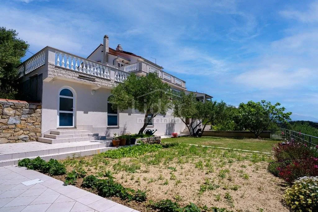 prekrasna kuća iznad mora, palit - slika 17