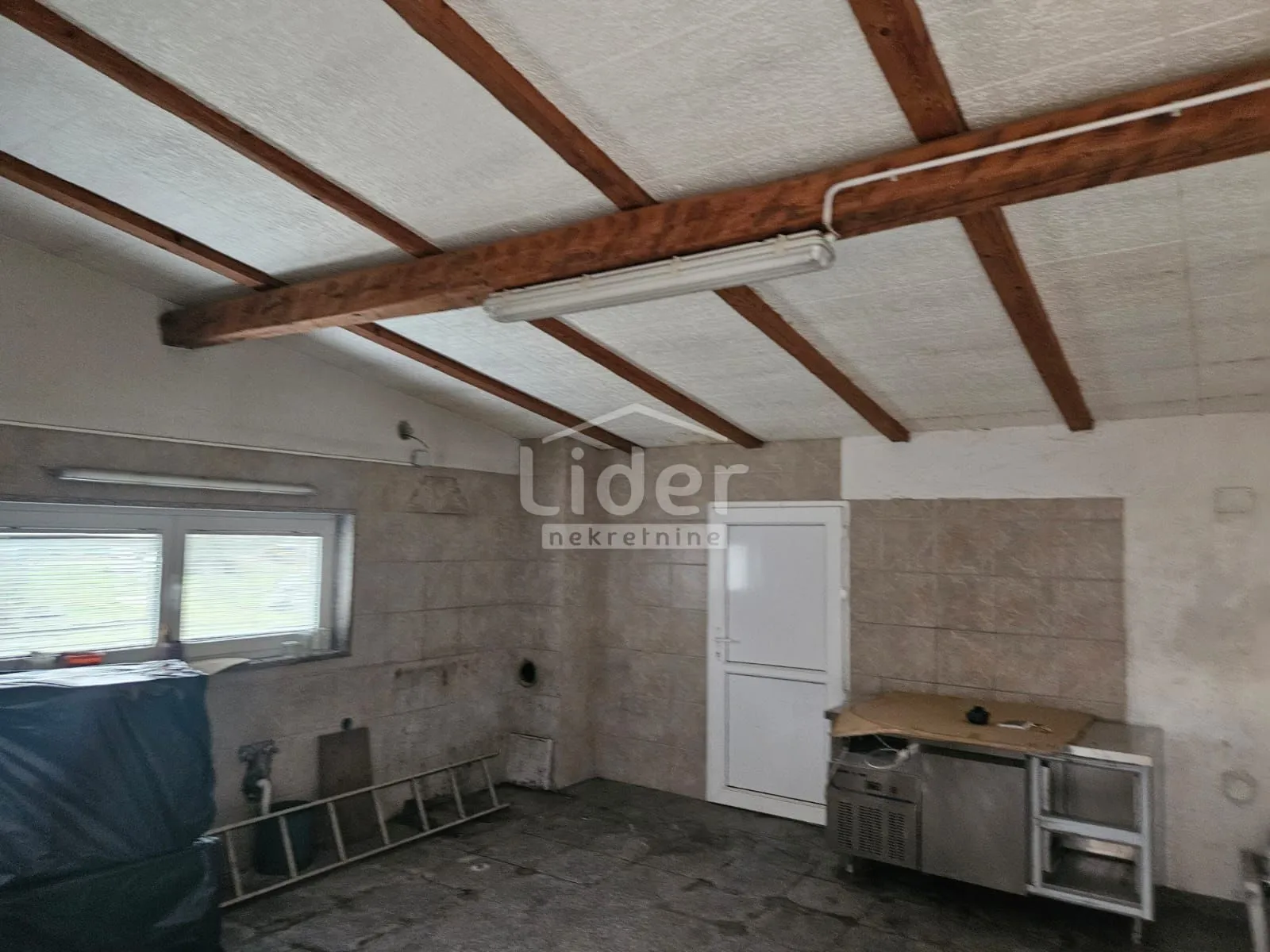 kuća gorski kotar, vrata, 300m2 - slika 15