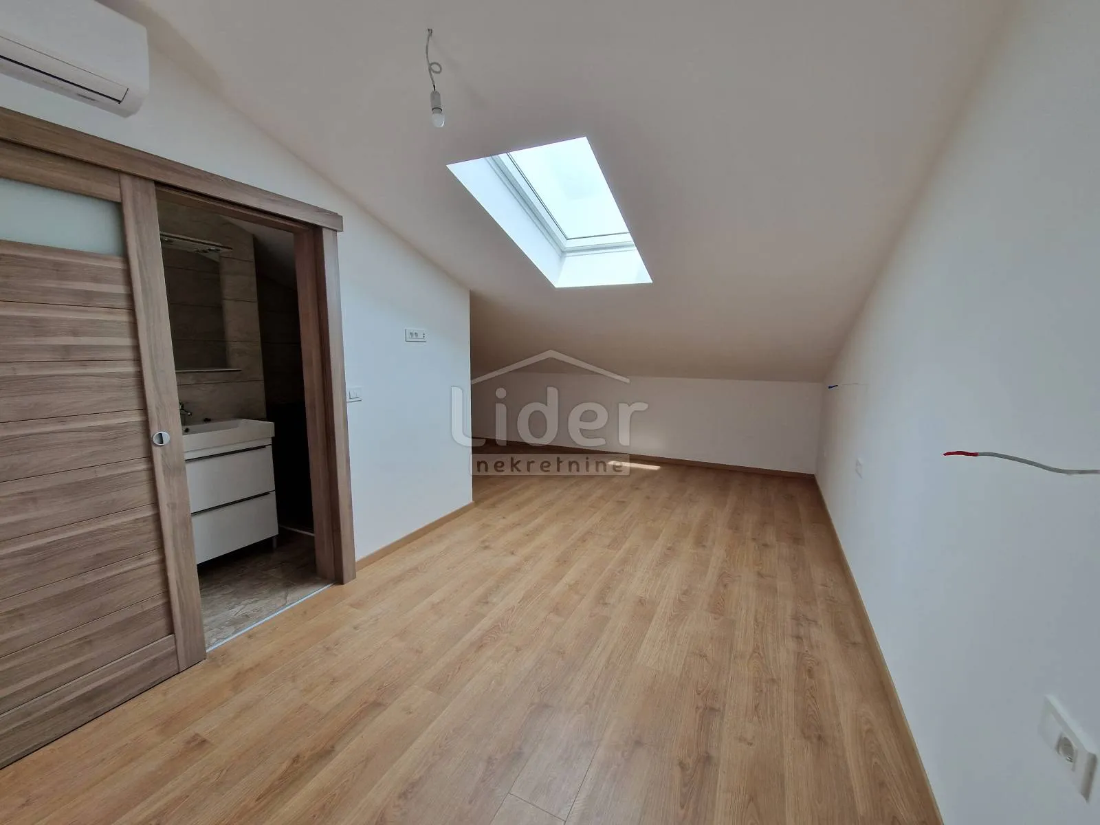apartman u banjolu, 77 m2 - slika 2