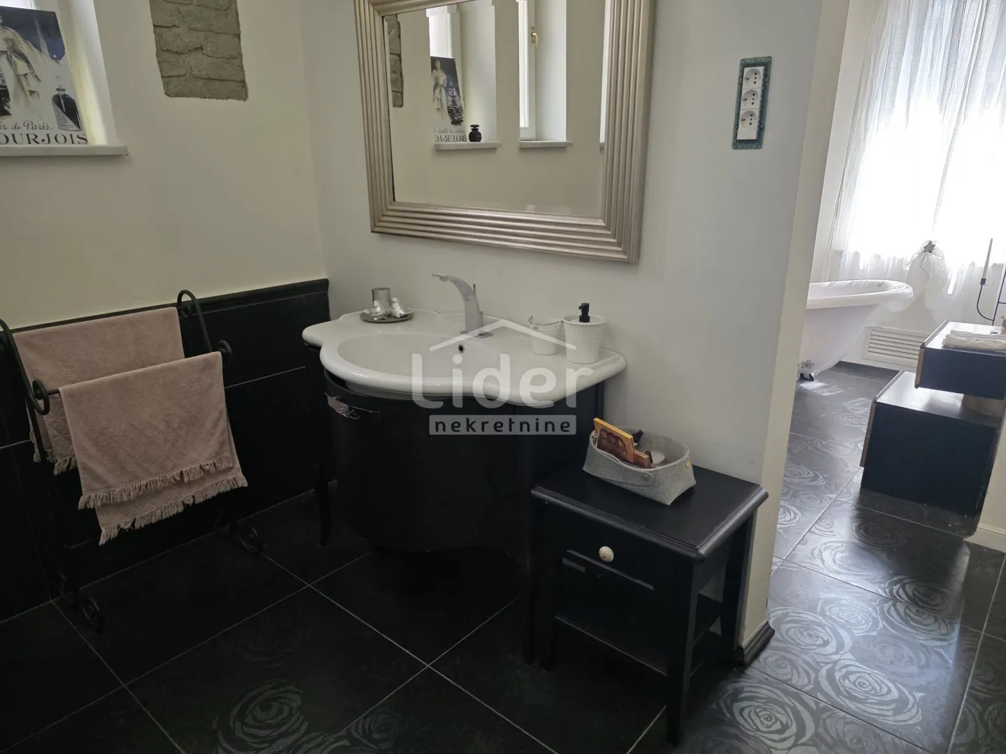 centar, 200m2, 4s+db, dizajnerski građanski stan - slika 51