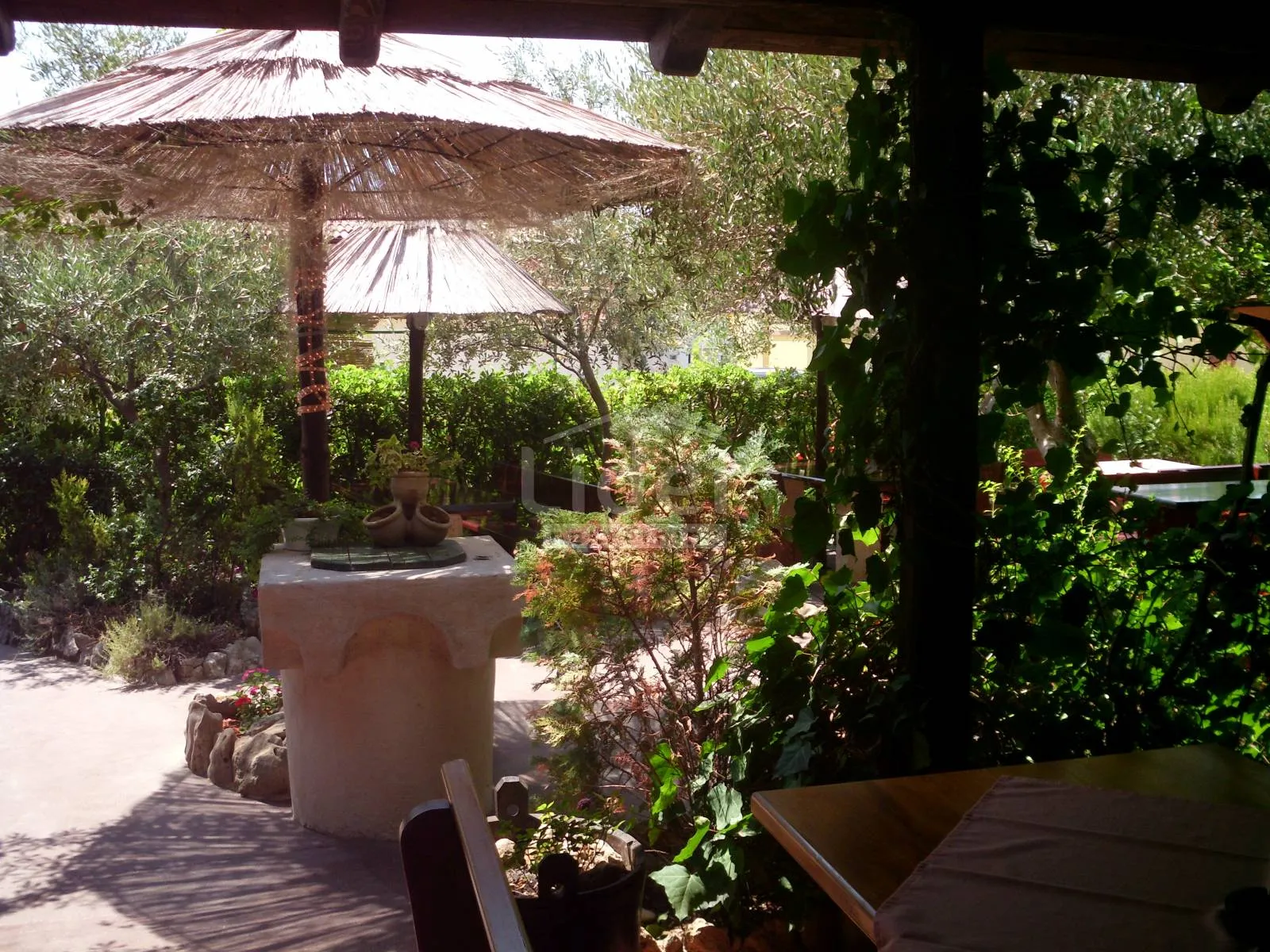 lopar, san marino, apartmanska kuća s restoranom - slika 6