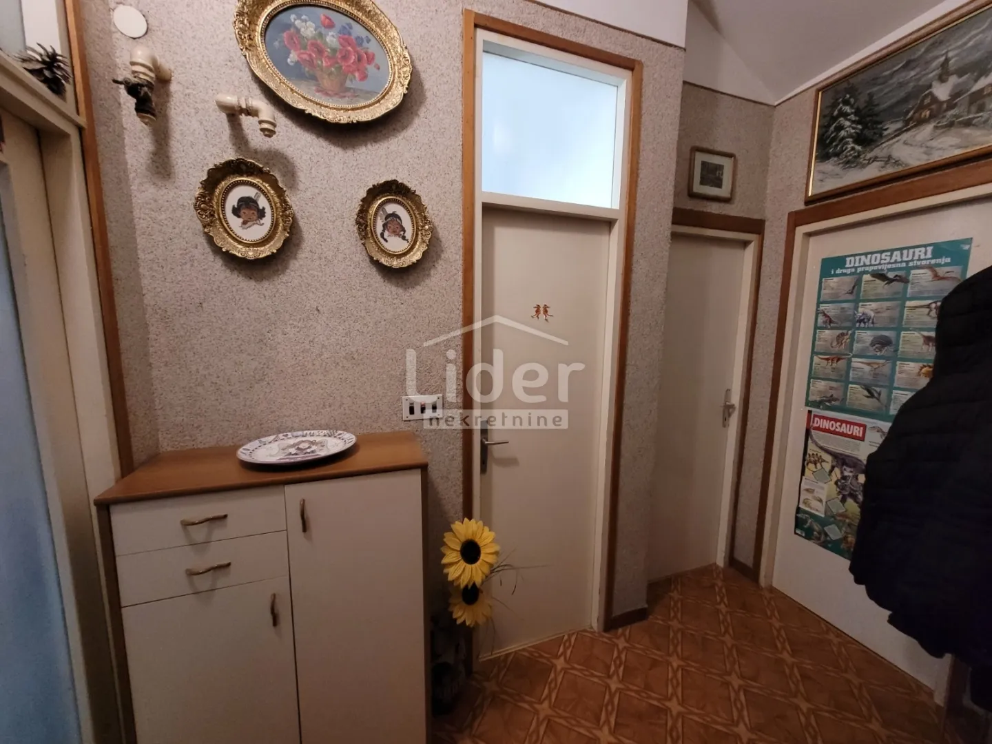 škurinje-3skl,52,71 m2 - slika 17