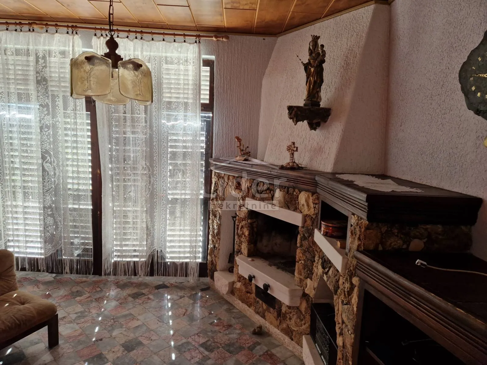 kuća na rabu, kampor - slika 11