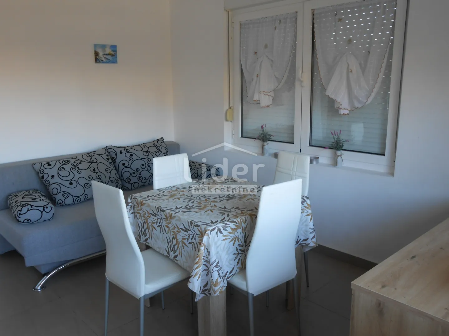 prilika! apartman na samo 100 m od mora - slika 6