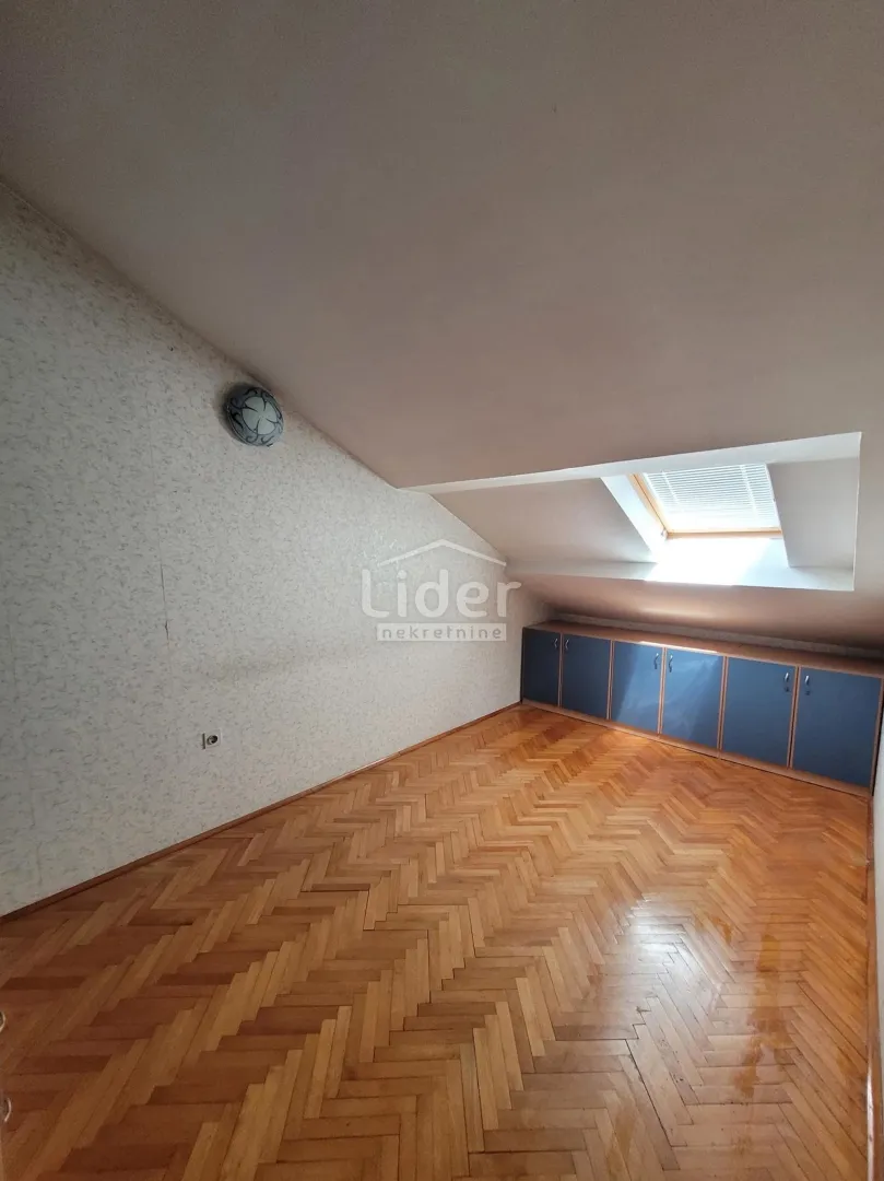 škurinje-3skl,52,71 m2 - slika 8