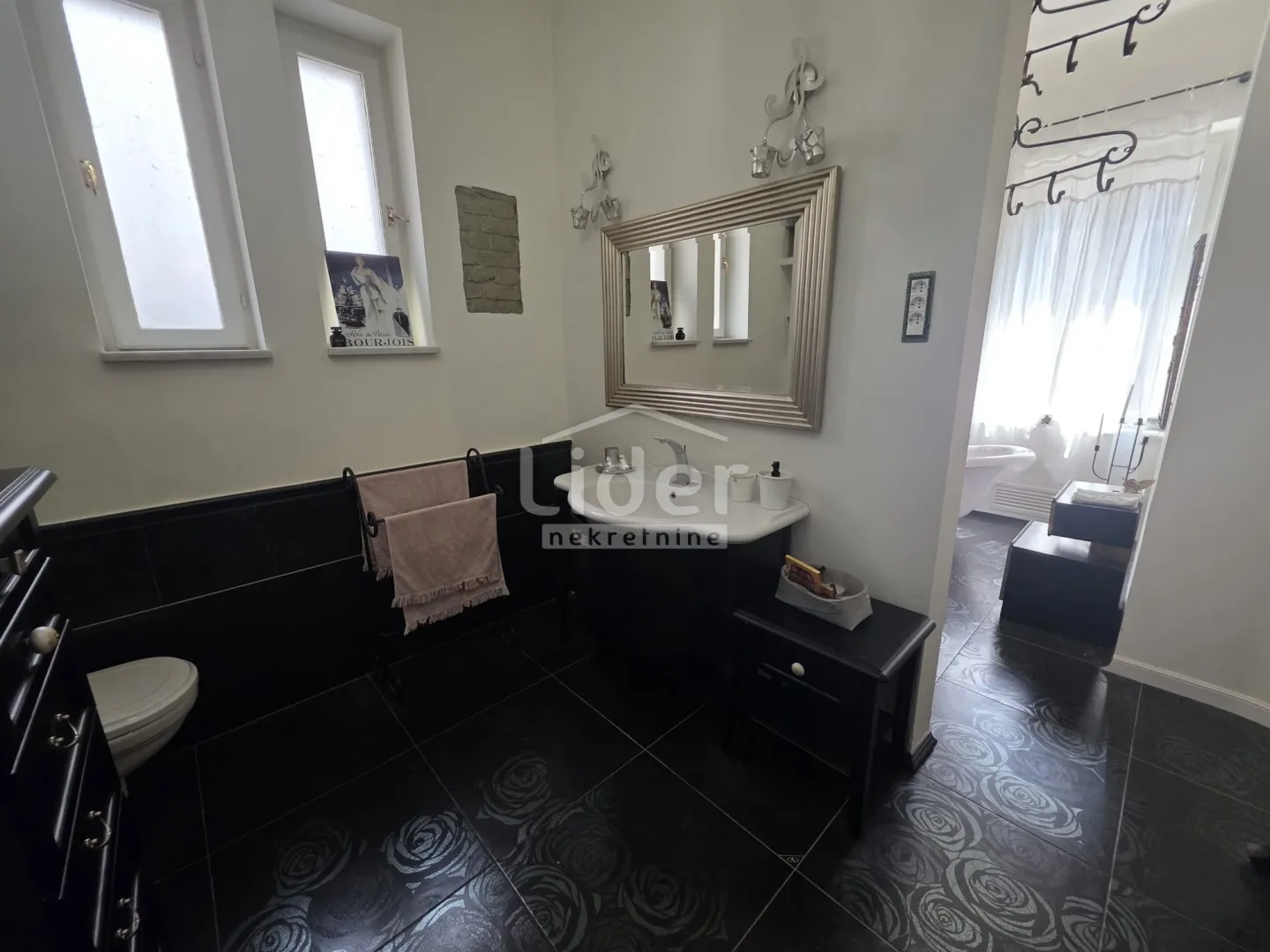centar, 200m2, 4s+db, dizajnerski građanski stan - slika 50