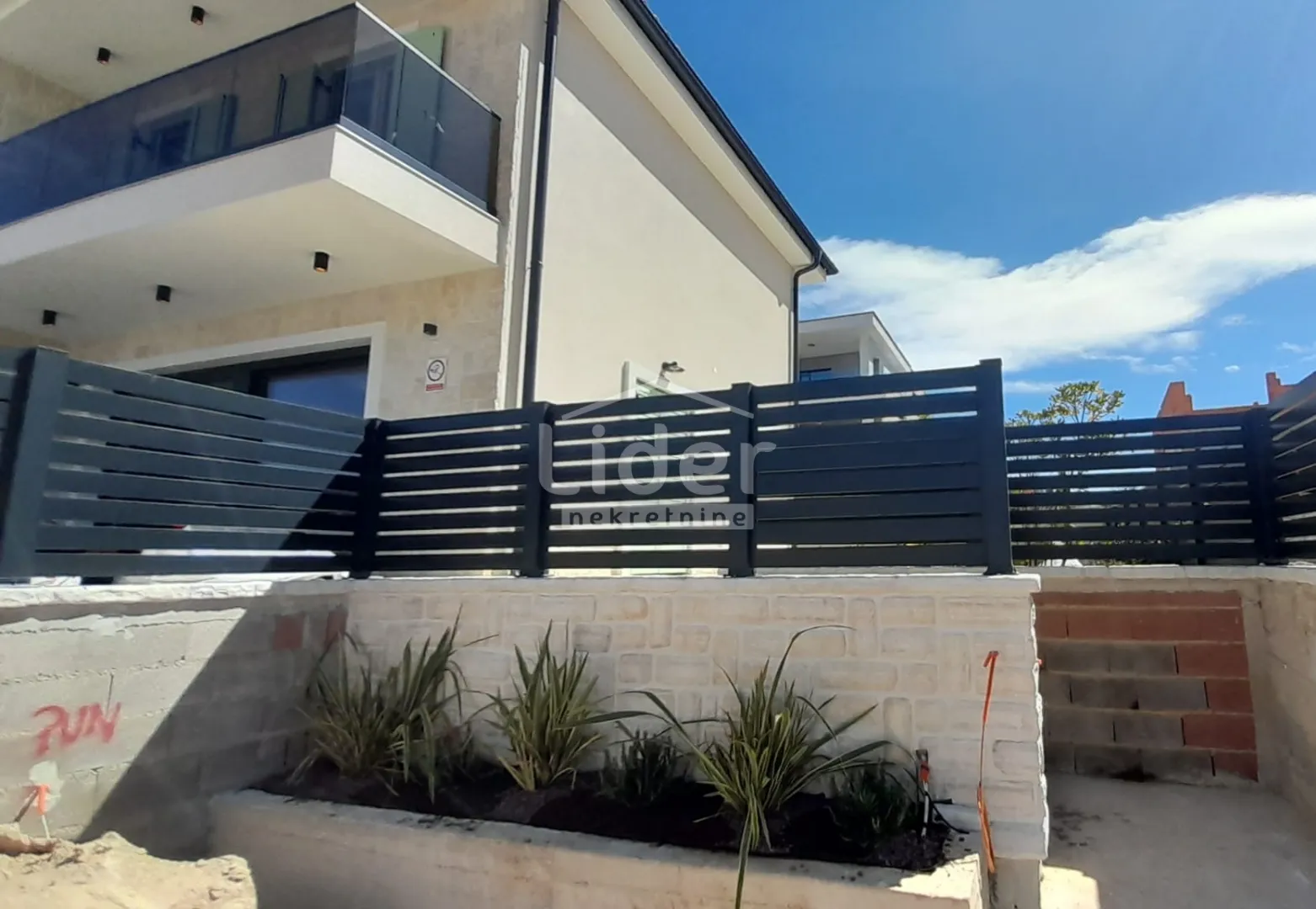 otok krk,malinska-vila s bazenom 140 m2 - slika 14