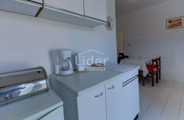mali lošinj-kuća s pogledom na more i grad - slika 9