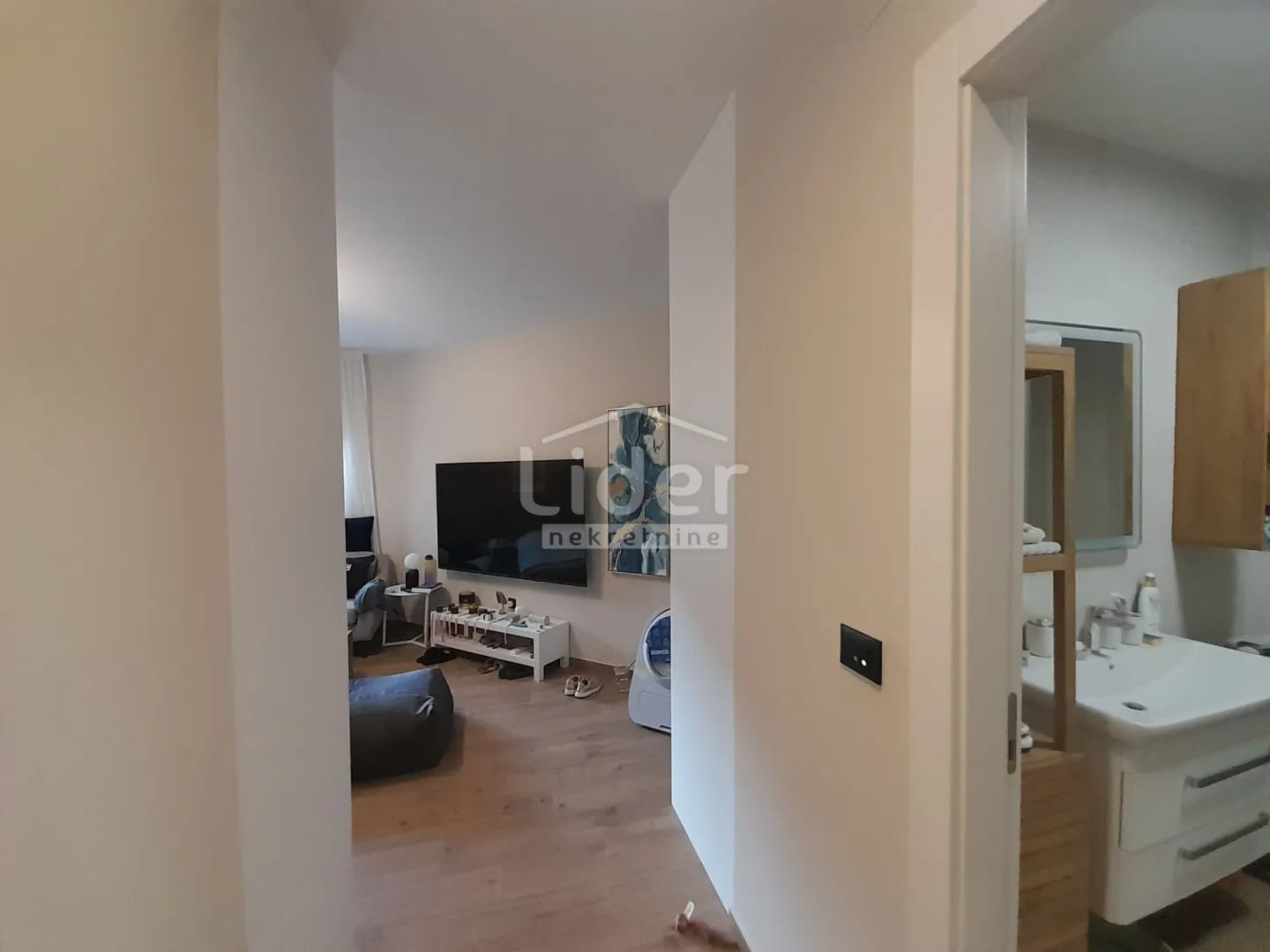 opatija stan 158m2 + 298m2 okućnice+ garaža - slika 17