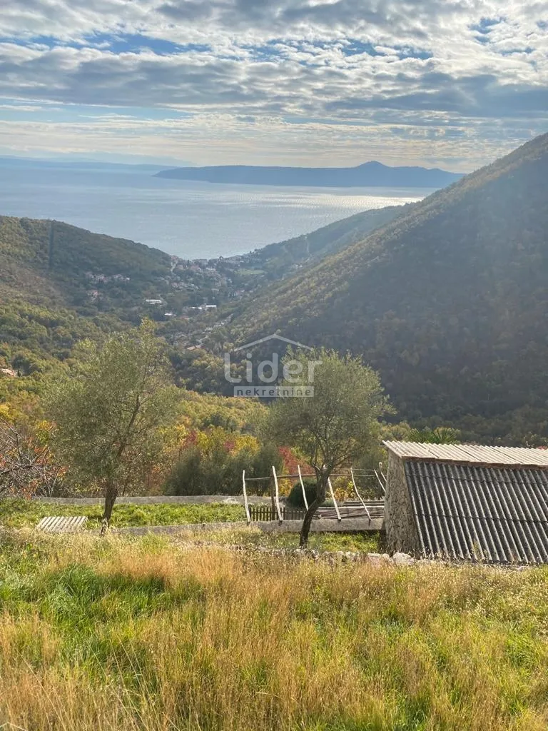 Mošćenička Draga (zaleđe), 2 Kamene Kuće