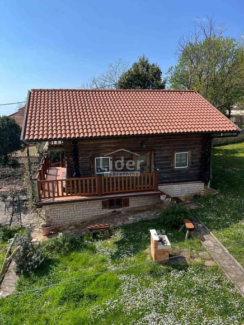 kaštelir drvena kuća sa pogledom na more! - slika 5